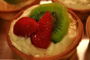 Fruit Custard Tart fs