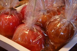Toffee Apples Pears fs